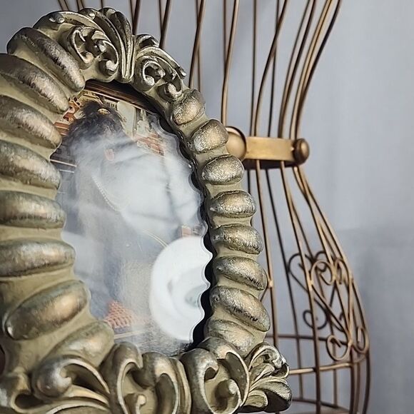 Brushed Gold Decorative Ornate Oval Shaped Photo Frame - Picture 5 of 6